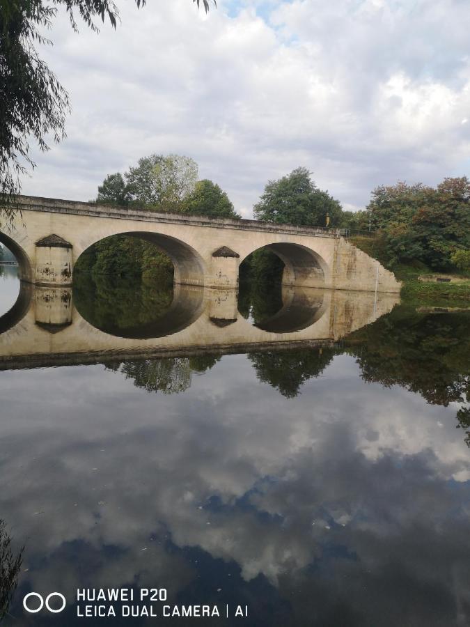 Loc126 Lägenhet Montreuil-Bellay Exteriör bild