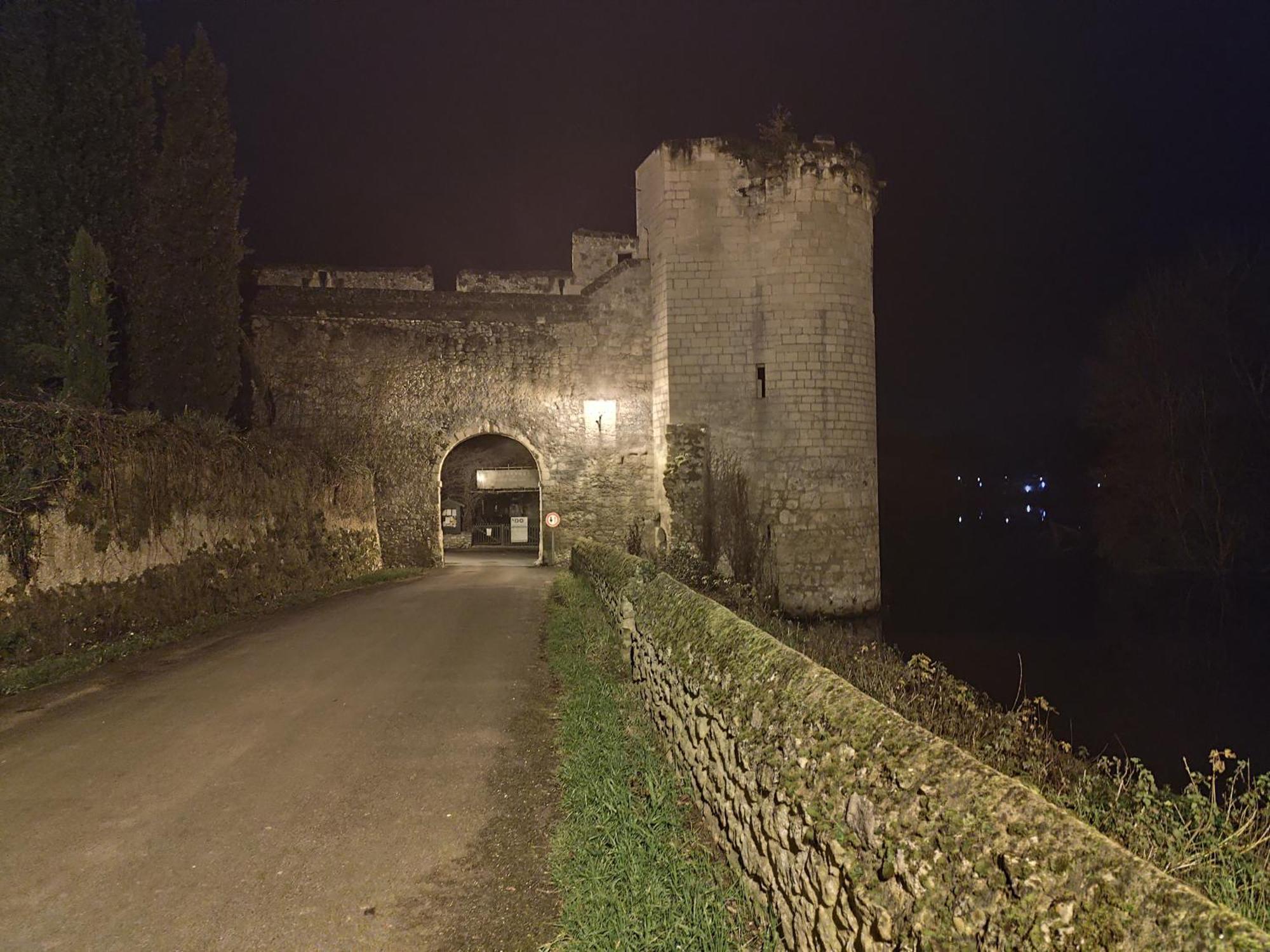 Loc126 Lägenhet Montreuil-Bellay Exteriör bild
